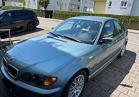 BMW 318i - 2.0