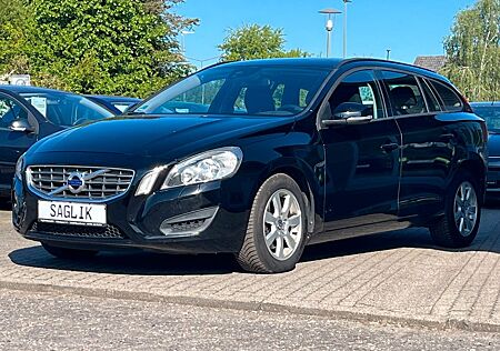 Volvo V60 Kinetic D2 | Drive | PDC | Navi