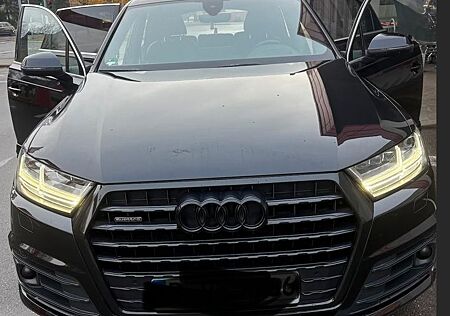 Audi Q7 50 TDI quattro tiptronic S line S line