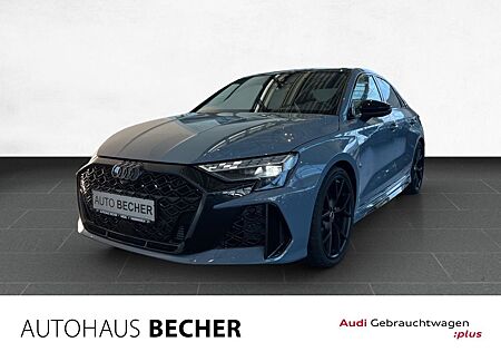 Audi RS3 Limo 2.5 TFSI quattro /Navi/Pano/Schalensitz