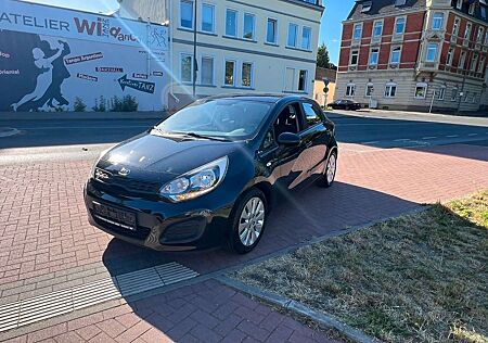 Kia Rio *Tüv NEU*2.Hand*5 Türig*Klima*8-fach bereift