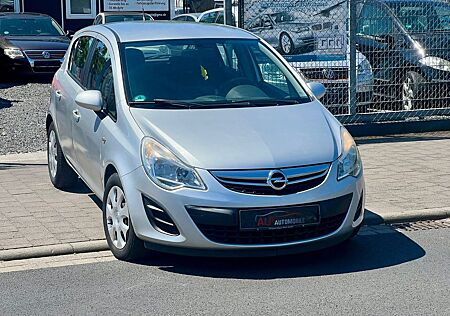 Opel Corsa D Satellite