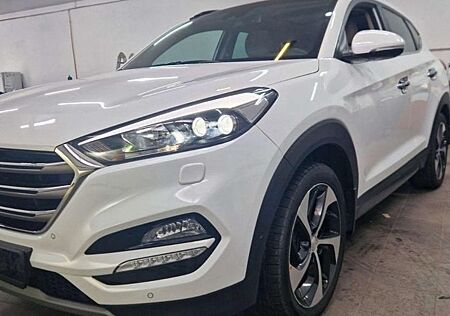 Hyundai Tucson 1.6 T-GDI Premium 4WD DCT Premium