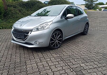 Peugeot 208 1.6 Allure 155 THP Allure