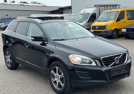 Volvo XC 60 XC60 2.4 120kW 4WD Automatik Standheizung Kamera