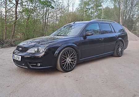 Ford Mondeo Kombi ST220 Vollausstattung