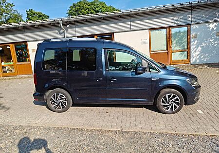 VW Caddy Volkswagen PKW 5 Sitze / Rollstuhlrampe