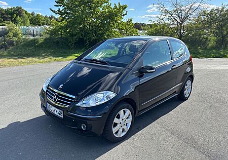 Mercedes-Benz A 150 AVANTGARDE Polar Star mit AHK