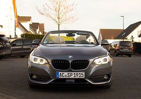 BMW 220i Cabrio Sport Line