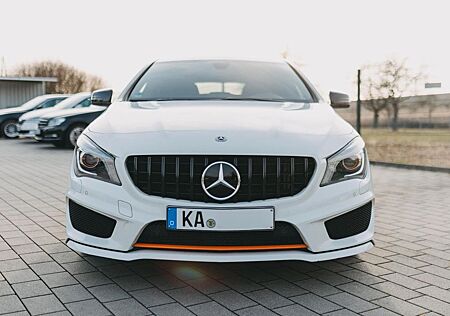 Mercedes-Benz CLA 220 Shooting Brake CLA 220 CDI DCT Orang...