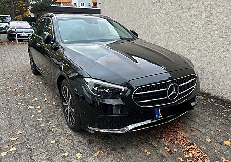 Mercedes-Benz E 300 de T Autom. -