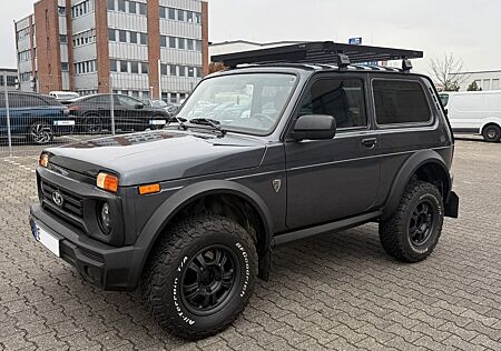 Lada Niva Bronto * Mike Sanders * Dachträger * AHK