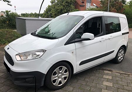 Ford Transit Courier , 5 SITZE!!! NAVI, KLIMA