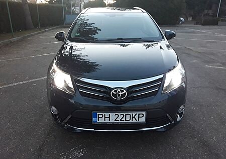 Toyota Avensis Verso