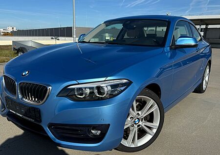 BMW 230 i Coupe Sport Line Sportaut. NAVI*LEDER*LED