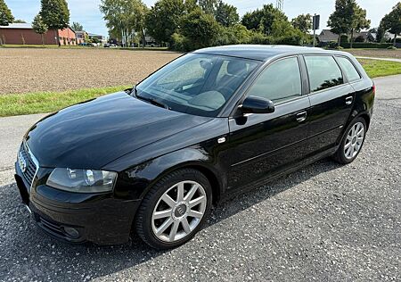 Audi A3 1.8 TFSI Sportpack S Line Ausstattung
