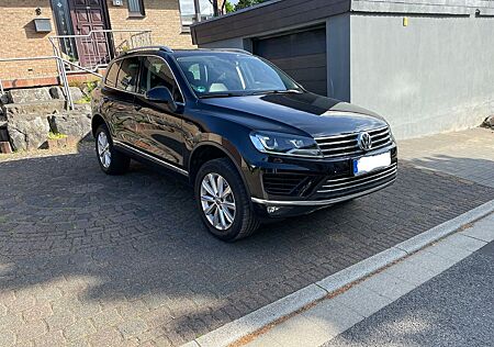 VW Touareg Volkswagen 3.0 V6 TDI Luftfeder, Schwenkbares AHK