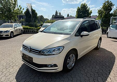 VW Touran Volkswagen