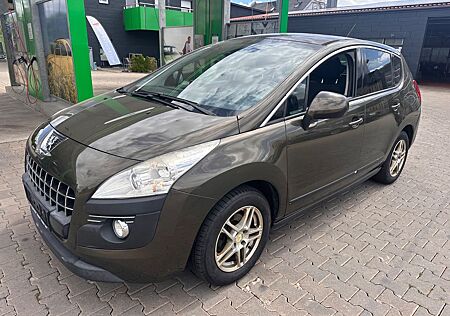Peugeot 3008 1.6 HDI Business-Line Panorama