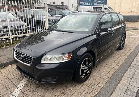 Volvo V50 gebraucht kaufen Volvo V50 Kombi 1.6 D Drive Momentum R-Design