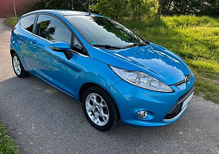 Ford Fiesta 1,4 Titanium - Top Zustand/ -Ausstattung