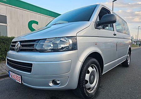VW T5 Multivan Volkswagen 1 Hand wenig Km 140ps