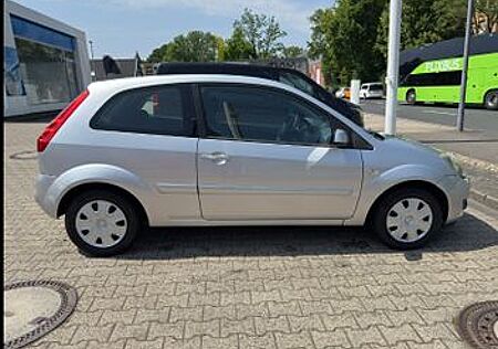 Ford Fiesta 1,4 Benziner