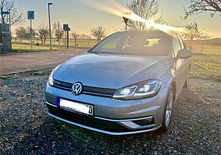 VW Golf Volkswagen VII 1.5 TSI -Super Ausstattung | TOP Zustan