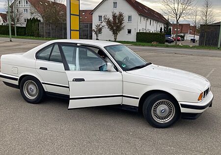 BMW 520i
