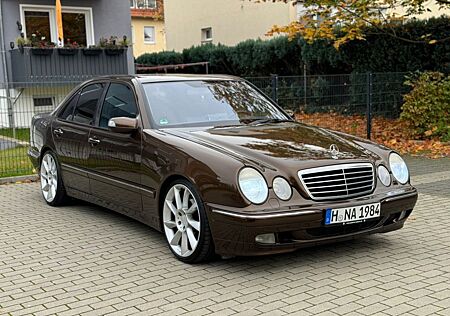 Mercedes-Benz E 320 CDI Avantgarde W210 Limousine Vollausstat