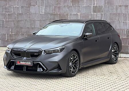 BMW M5 Touring INDIVIDUAL.KERAMIK.PANO.AHK.B&W.360°