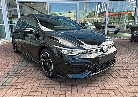 VW Golf Volkswagen VIII 1.5 eTSI W R-Line Pano Navi LED-Plus W