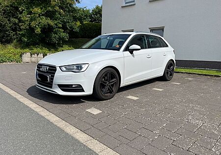 Audi A3 2.0 TDI Ambition Sportback Ambition Navi