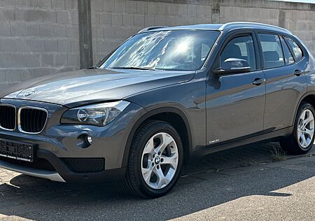 BMW X1 18 i sDrive *1.Hand* PDC vo./hi. *AHK*