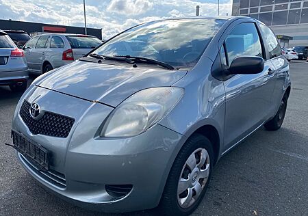 Toyota Yaris Cool /Kundenauftrag