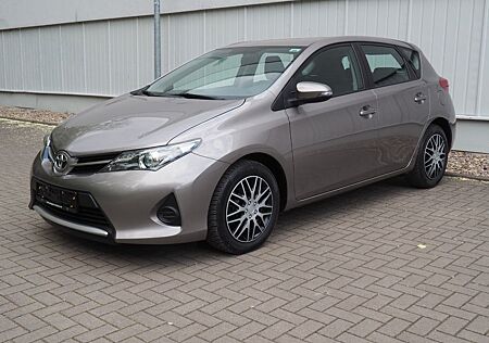 Toyota Auris Cool Scheckheft gepflegt TÜV NEU 1.Hand