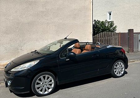 Peugeot 207 CC Platinum 120 *TOP GEPFELGT*