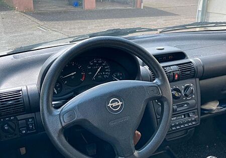 Opel Corsa 1.2 16V CITY City