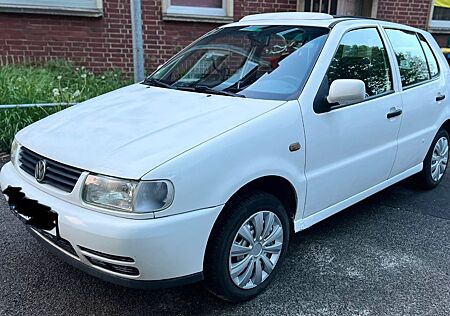 VW Polo Volkswagen 1.6 LPG Autogas TÜV NEU