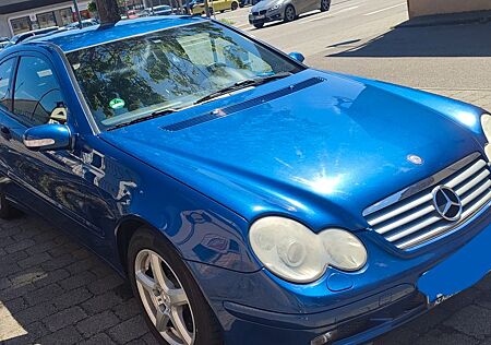 Mercedes-Benz 320