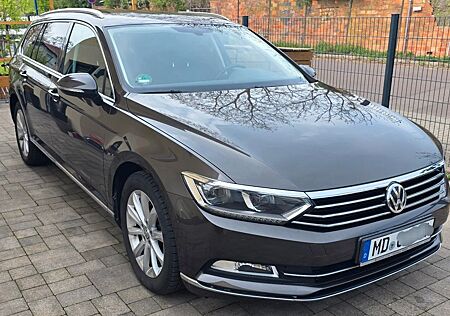 VW Passat Variant Volkswagen 2.0 TDI Highline Variant Highline
