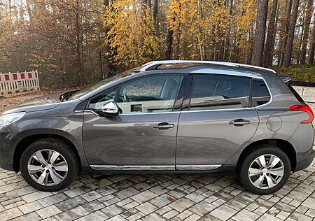 Peugeot 2008 Allure 120 VTi Allure