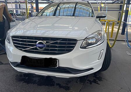 Volvo XC 60 XC60 B4 AWD Momentum Geartronic Momentum