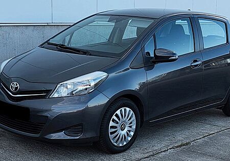 Toyota Yaris Automatik Navi Kamera PDC *Garantie*