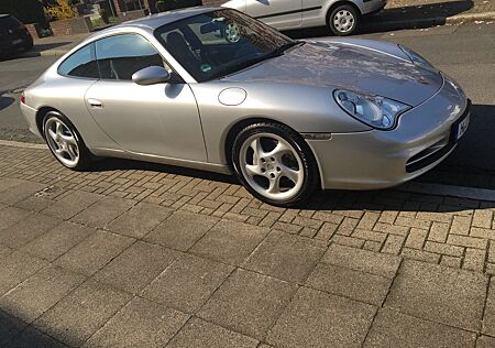 Porsche 996 Carrera 4 Coupé Carrera