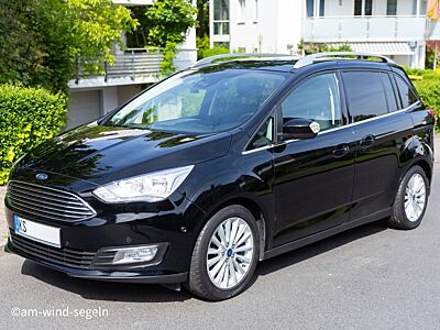 Ford Grand C-Max 1,5 EcoBoost 110kW Titanium Titanium
