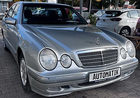 Mercedes-Benz E 200 Automatik ELEGANCE+2.Hand+el.Schiebedach