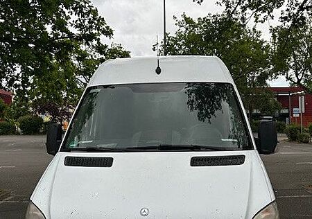Mercedes-Benz Sprinter 313
