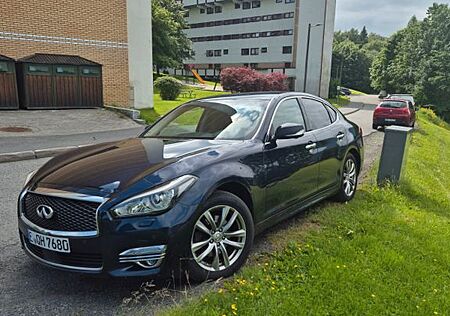 Infiniti Q70 2.2D Premium Tech Auto Premium Tech