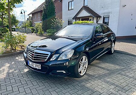 Mercedes-Benz E 350 4MATIC - Avantgarde Mega Ausstattung